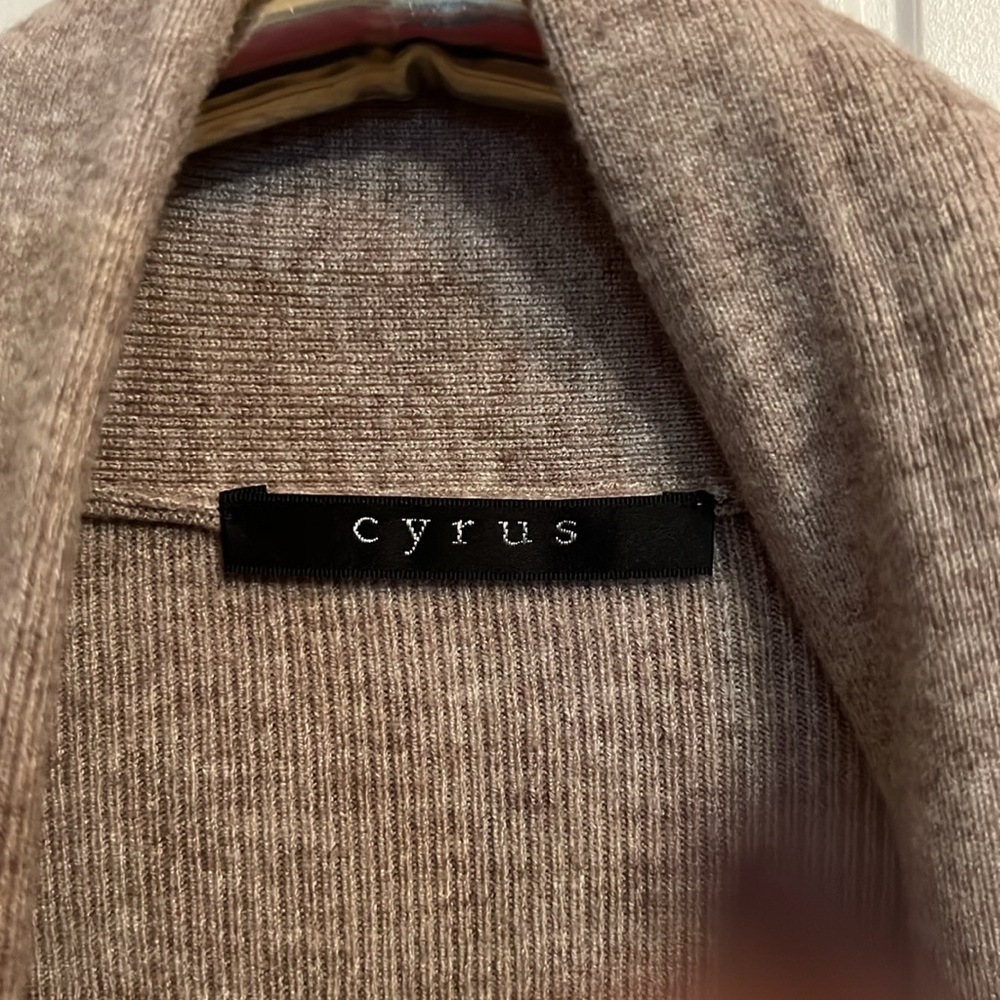CYRUS Women’s Long Open Cardigan Sweater size Small - Picture 2 of 6